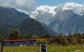 Te Awa Cottages